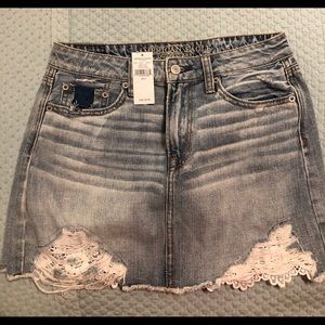 NEW American Eagle Jean Skirt with White Lace